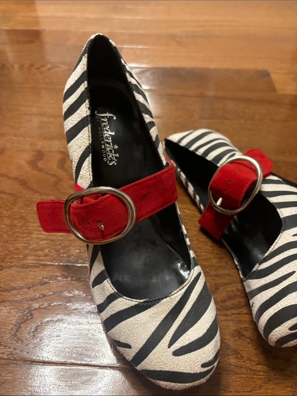 Fredericks of Hollywood zebra print pumps Y2k size 7.5